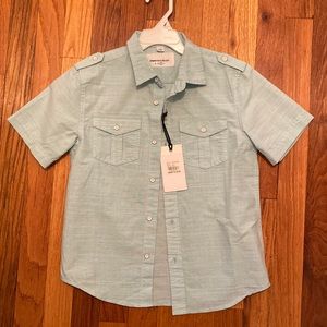 Boys size 6 dress shirt